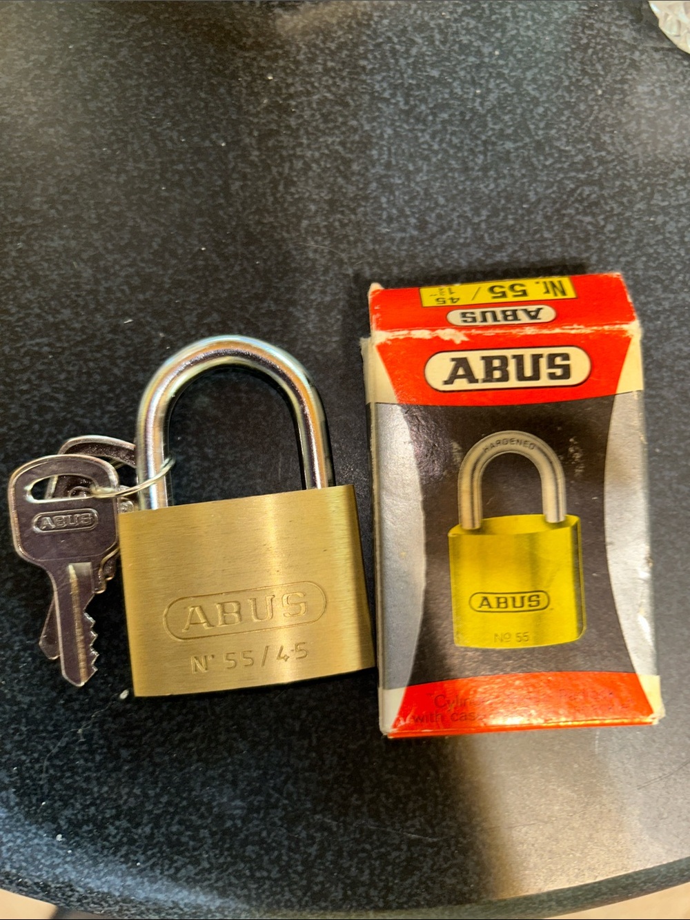 Brass Padlock N°55 – Brass Finish